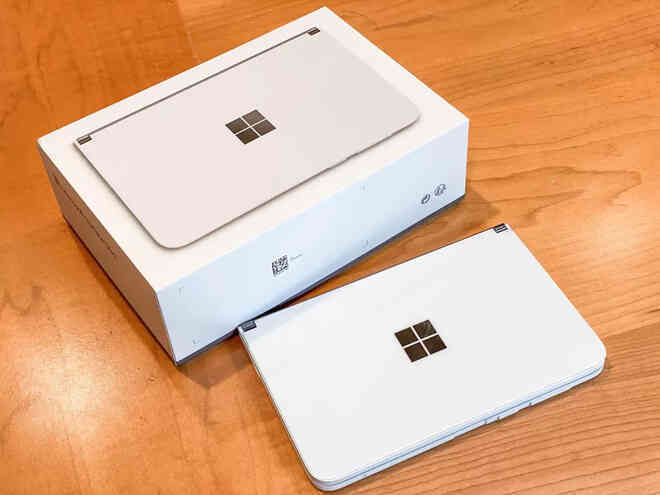 Bên trong siêu phẩm màn hình kép giá cao - Microsoft Surface Duo - Ảnh 2.