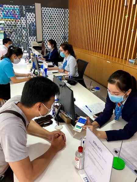 Khuyến khích khách hàng “Hãy cài đặt Bluezone”, MobiFone dốc sức cùng cộng đồng chống dịch