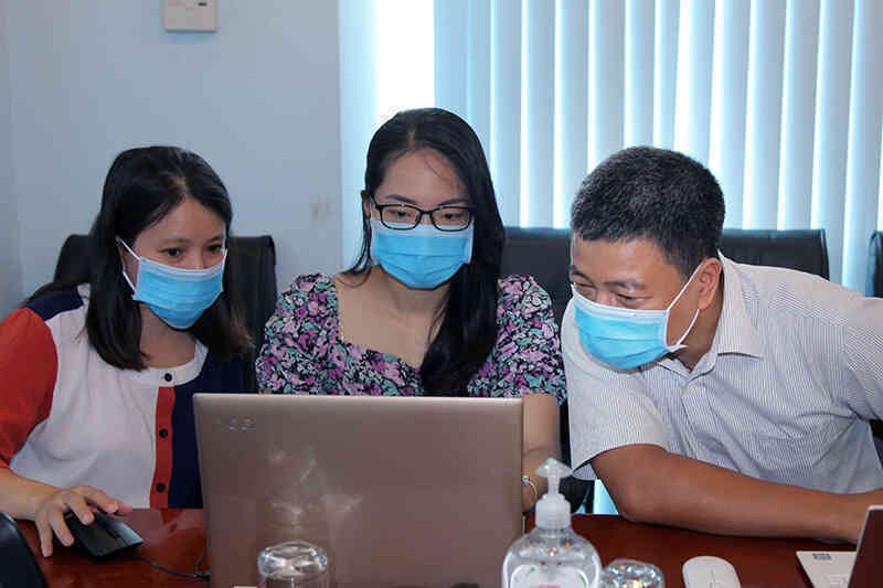 Trực tuyến: Vì sao Bluezone có thể giúp phòng chống dịch Covid-19?
