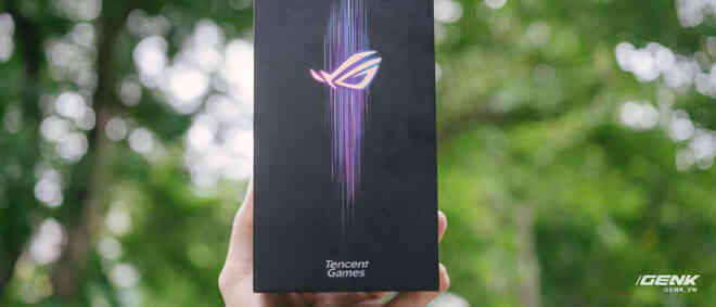 Trên tay "quái vật" gaming ROG Phone 3: Snapdragon 865+, màn hình 144Hz, pin 6000mAh, giá từ 14.5 triệu đồng