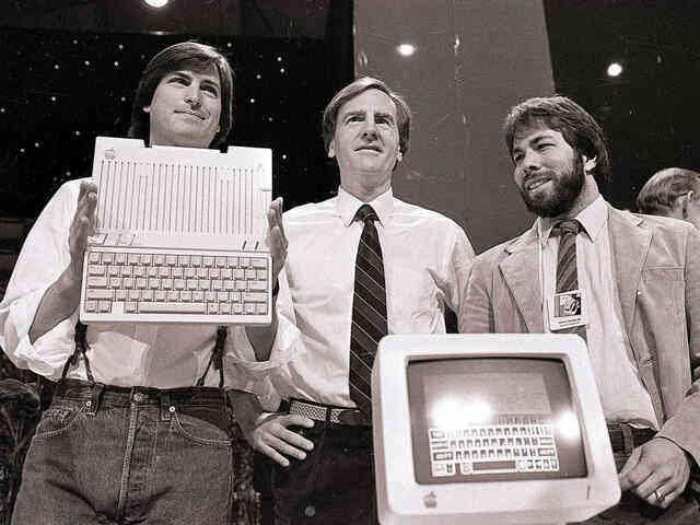  Trong bữa tiệc sinh nhật tuổi 30, Steve Jobs đã tiên đoán về cuộc đời mình ra sao? - Ảnh 2.