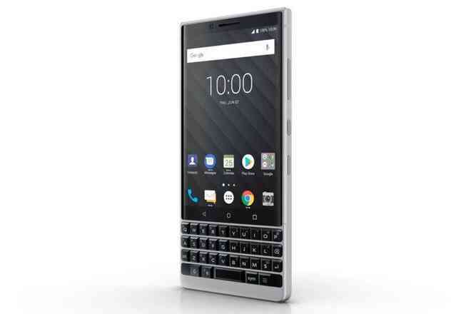 Cùng nhìn lại những chiếc điện thoại BlackBerry tốt nhất đã thay đổi cả thế giới - Ảnh 29. Cùng nhìn lại những chiếc điện thoại BlackBerry tốt nhất đã thay đổi cả thế giới - Ảnh 29.