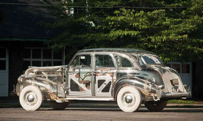 Pontiac Ghost Car: Chiếc ô tô trong suốt đầu tiên được sản xuất tại Mỹ với giá hơn 7 tỷ đồng - Ảnh 5. Pontiac Ghost Car: Chiếc ô tô trong suốt đầu tiên được sản xuất tại Mỹ với giá hơn 7 tỷ đồng - Ảnh 5.