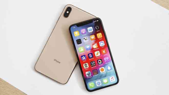 Hàng loạt iPhone chính hãng bị 