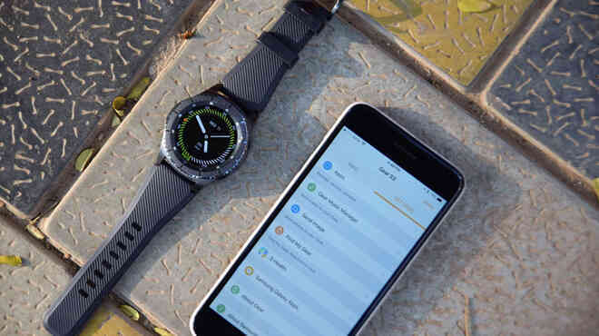 Trong cuộc chiến thiết bị đeo, các nhà sản xuất Android càng rộng lượng bao nhiêu thì Apple càng hẹp hòi bấy nhiêu - Ảnh 2. Trong cuộc chiến thiết bị đeo, các nhà sản xuất Android càng rộng lượng bao nhiêu thì Apple càng hẹp hòi bấy nhiêu - Ảnh 2.
