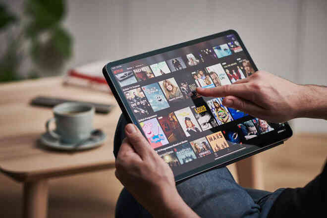 Ngày xưa Steve Jobs trước khi qua đời vẫn còn cứng rắn với Amazon và Facebook, ngày nay làm sao có chuyện Tim Cook không quyết đấu với Epic tới cùng? - Ảnh 2. Ngày xưa Steve Jobs trước khi qua đời vẫn còn cứng rắn với Amazon và Facebook, ngày nay làm sao có chuyện Tim Cook không quyết đấu với Epic tới cùng? - Ảnh 2.