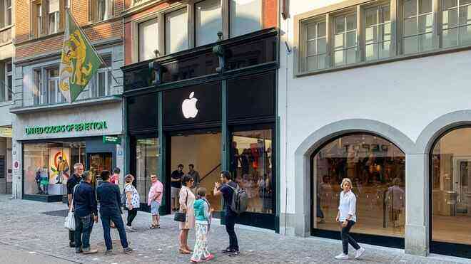 Apple bị hai mẹ con người Trung Quốc lừa, phải bảo hành hơn 1000 chiếc iPhone giả