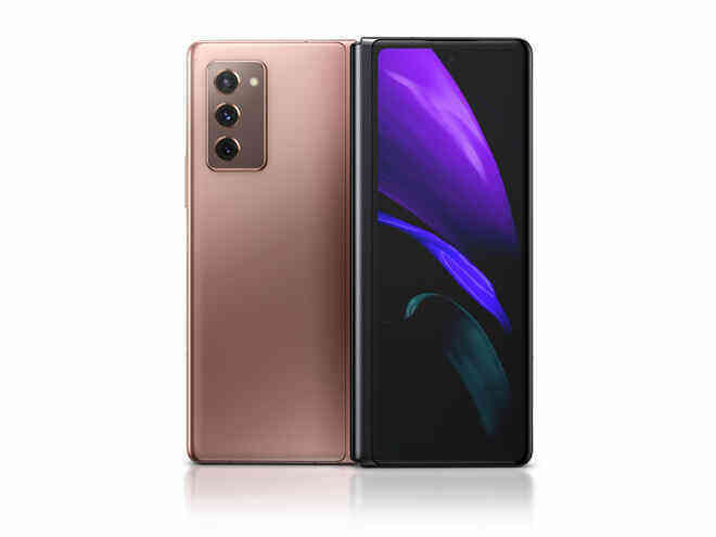 Galaxy Z Fold2 có thể kháng nước nhẹ nhờ lớp phủ chống thấm