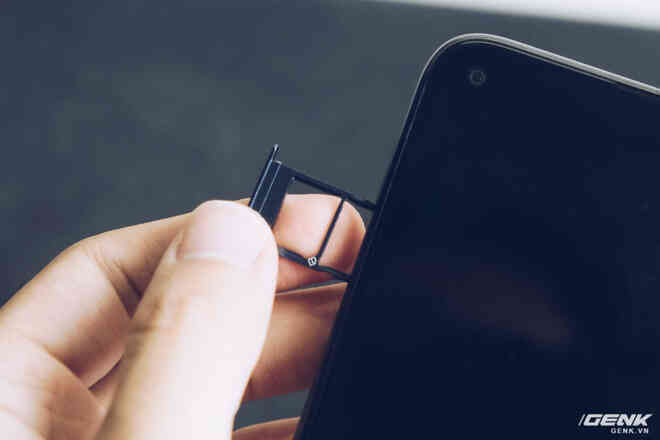 Mổ bụng Vsmart Live 4: Smartphone 4 triệu Make in Vietnam của VinSmart có gì đặc biệt? - Ảnh 2.