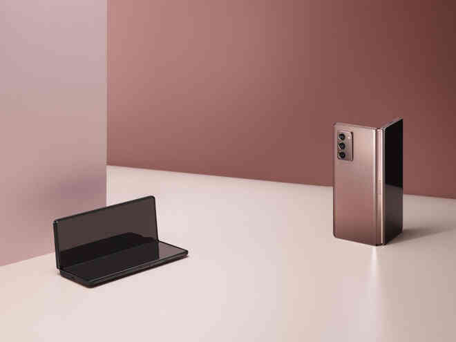 Samsung ra mắt Galaxy Z Fold2: Khắc phục nhiều vấn đề của thế hệ đầu tiên, riêng giá bán vẫn đắt đỏ - Ảnh 3.