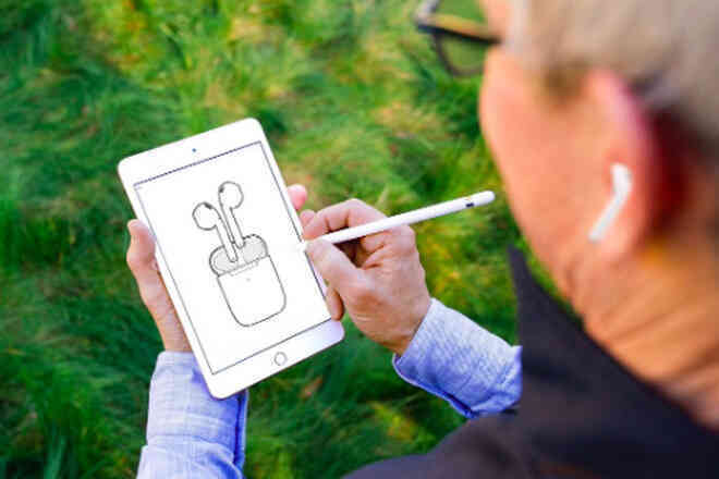 Thị phần bị Xiaomi và Samsung gặm nhấm, AirPods dần dần đi theo số phận của iPhone ngày trước - Ảnh 3. Thị phần bị Xiaomi và Samsung gặm nhấm, AirPods dần dần đi theo số phận của iPhone ngày trước - Ảnh 3.