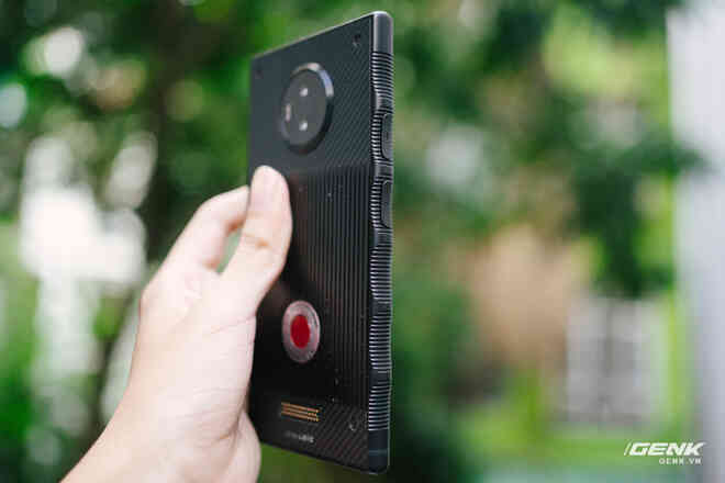 Từng có giá ngàn đô, smartphone siêu quay phim về VN với giá chưa đến 6 triệu đồng - Ảnh 5. Từng có giá ngàn đô, smartphone siêu quay phim về VN với giá chưa đến 6 triệu đồng - Ảnh 5.