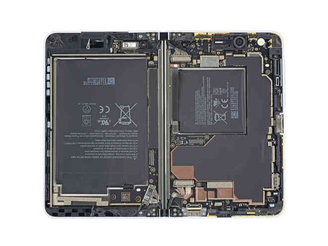 Surface Duo chỉ có hai bộ phận dễ sửa chữa: màn hình và mặt lưng