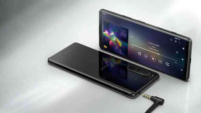Xperia 5 II ra mắt: Snapdragon 865, màn hình 120Hz, quay 4K 120FPS HDR, pin 4000mAh, giá 949 USD - Ảnh 6. Xperia 5 II ra mắt: Snapdragon 865, màn hình 120Hz, quay 4K 120FPS HDR, pin 4000mAh, giá 949 USD - Ảnh 6.