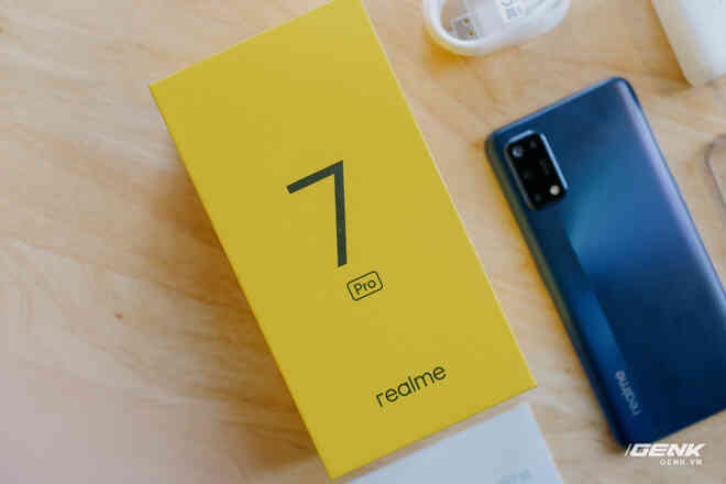 Mở hộp Realme 7 Pro: Smartphone có sạc nhanh nhất phân khúc tầm trung - Ảnh 15. Mở hộp Realme 7 Pro: Smartphone có sạc nhanh nhất phân khúc tầm trung - Ảnh 15.