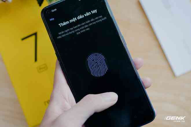 Mở hộp Realme 7 Pro: Smartphone có sạc nhanh nhất phân khúc tầm trung - Ảnh 8. Mở hộp Realme 7 Pro: Smartphone có sạc nhanh nhất phân khúc tầm trung - Ảnh 8.