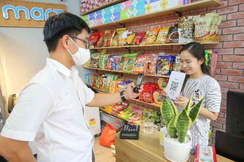 Tiệm tạp hóa “lên đời” nhờ loạt công nghệ, thiết bị hiện đại