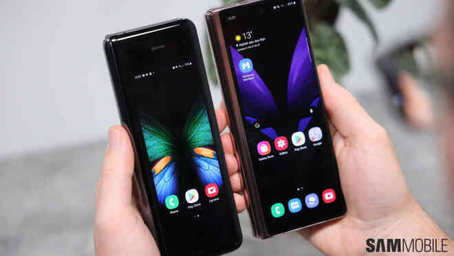 Galaxy Z Fold 2 giá 50 triệu vẫn bán hết 1000 máy ở Việt Nam, Samsung đã tìm ra cách khắc chế Apple? - Ảnh 3. Galaxy Z Fold 2 giá 50 triệu vẫn bán hết 1000 máy ở Việt Nam, Samsung đã tìm ra cách khắc chế Apple? - Ảnh 3.