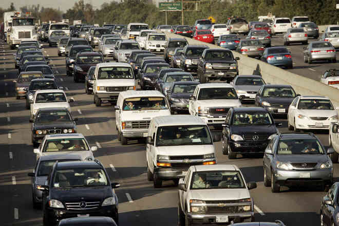 California sẽ cấm bán xe chạy xăng vào năm 2035