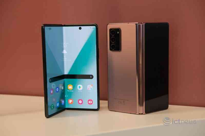 Hình ảnh và video Galaxy Z Fold2 giá 50 triệu tại Việt Nam