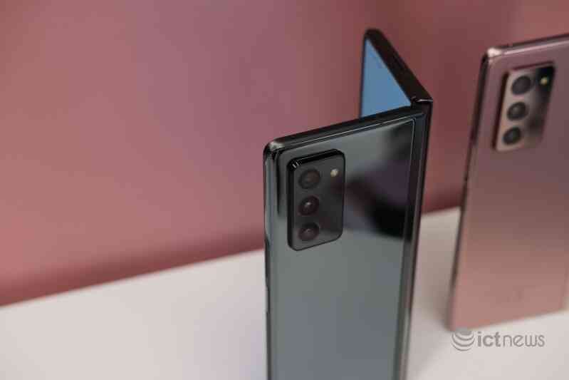 Hình ảnh và video Galaxy Z Fold2 giá 50 triệu tại Việt Nam