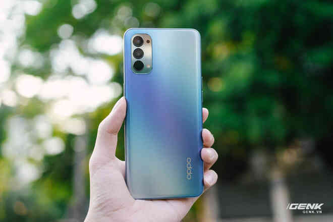 LG Wing 5G lộ ảnh render báo chí với màn hình xoay, 3 camera sau, ra mắt ngày 14/9 - Ảnh 3. LG Wing 5G lộ ảnh render báo chí với màn hình xoay, 3 camera sau, ra mắt ngày 14/9 - Ảnh 3.