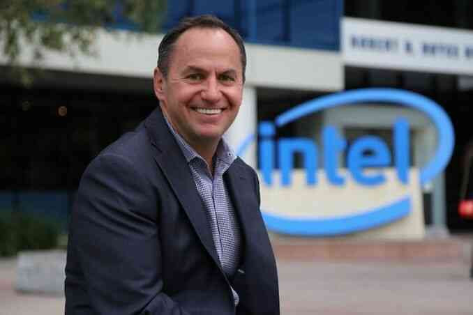 CEO Intel từ chức, CEO VMware thay thế