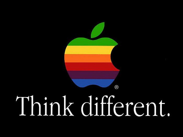 Chỉ một thay đổi nhỏ trong phương thức marketing, Steve Jobs đã tạo nên thành công cho Apple