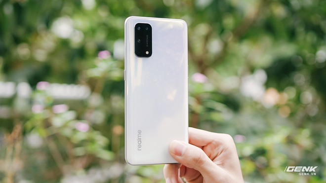 Đánh giá Realme X7 Pro: Smartphone tốt nhất phân khúc giá 8 triệu, nhưng...?