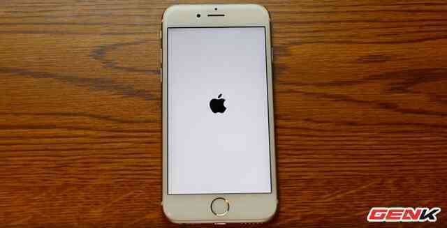 Cách chẩn đoán và khắc phục lỗi iPhone khởi động lại liên tục - Ảnh 1. Cách chẩn đoán và khắc phục lỗi iPhone khởi động lại liên tục - Ảnh 1.