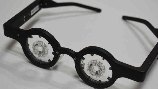 Công ty Nhật Bản công bố loại kính thông minh chữa được bệnh cận thị, cuối năm nay sẽ bán cho thị trường Châu Á - Ảnh 1. Công ty Nhật Bản công bố loại kính thông minh chữa được bệnh cận thị, cuối năm nay sẽ bán cho thị trường Châu Á - Ảnh 1.