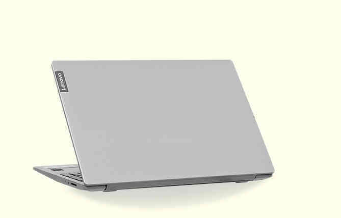 Nhiều laptop giảm giá cận Tết