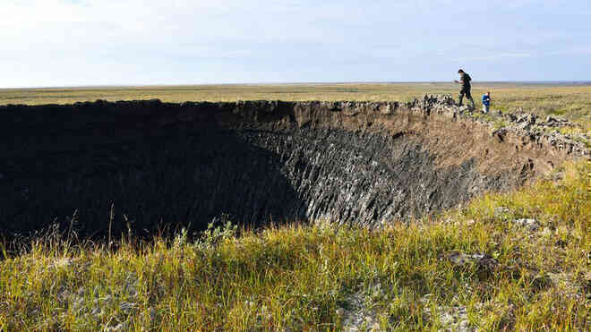 Hàng chục chiếc hố hình phễu khổng lồ được phát hiện ở Siberia, chúng đến từ đâu? - Ảnh 8.