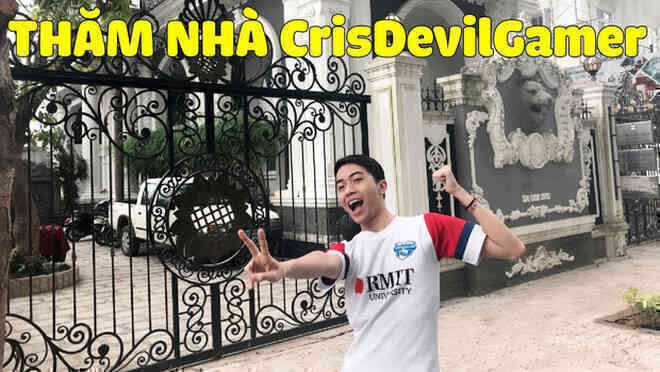 Chân dung YouTuber thứ 2 Việt Nam 'ẵm' nút kim cương: Thiếu gia 'sinh ra từ vạch đích' nhưng không muốn phụ thuộc vào gia đình, thu nhập 9-10 số 0 mỗi tháng