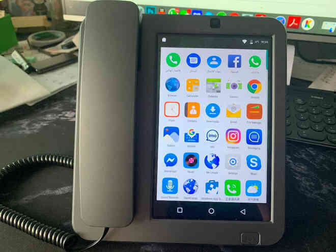Cận cảnh chiếc điện thoại bàn thông minh chạy Android đang hot trên MXH những ngày qua - Ảnh 11.
