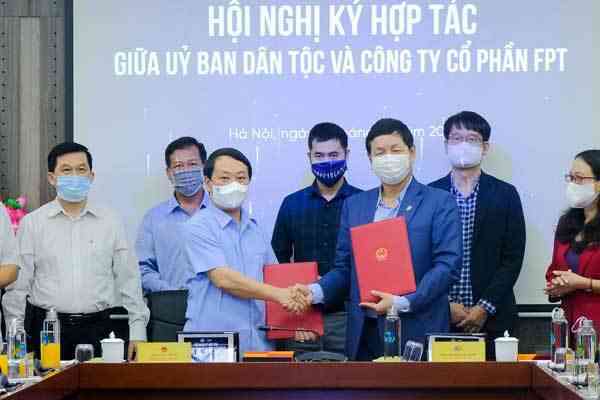 Bộ trưởng Hầu A Lềnh: “Chúng tôi muốn đưa ứng dụng CNTT tiếp cận đồng bào dân tộc”