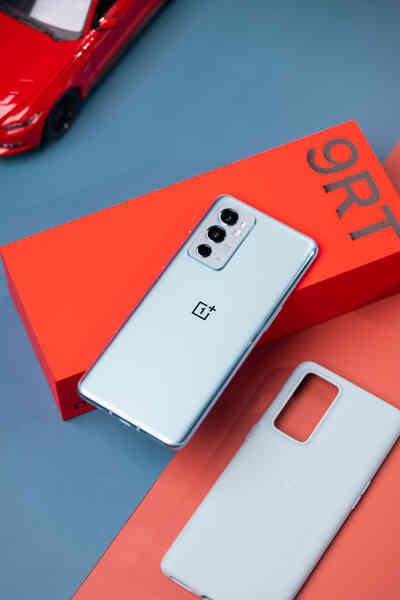 OnePlus 9RT ra mắt: Màn hình AMOLED 120Hz, Snapdragon 888, camera dùng cảm biến của OPPO Find X3, giá từ 11.6 triệu đồng - Ảnh 2.