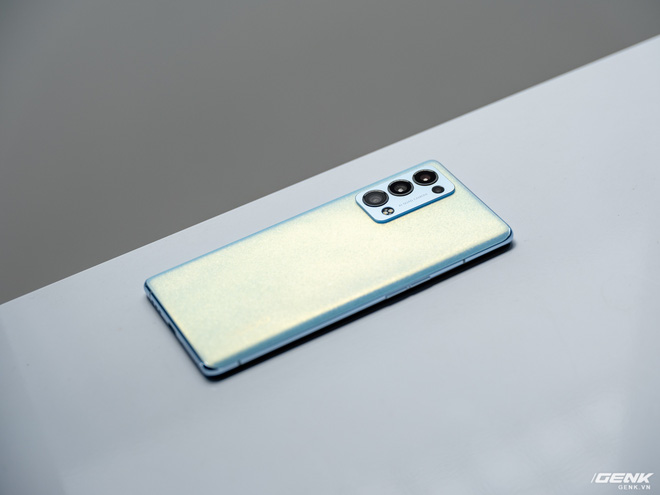 Mở hộp OPPO Reno6 Pro chính hãng: Không còn thiết kế viền vuông, camera và hiệu năng được nâng cấp nhưng giá đắt gấp rưỡi Reno6 - Ảnh 15. Mở hộp OPPO Reno6 Pro chính hãng: Không còn thiết kế viền vuông, camera và hiệu năng được nâng cấp nhưng giá đắt gấp rưỡi Reno6 - Ảnh 15.