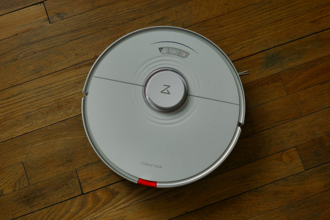 Robot hút bụi: Trợ lý giúp việc hay là món đồ chơi đắt tiền? - Ảnh 4. Robot hút bụi: Trợ lý giúp việc hay là món đồ chơi đắt tiền? - Ảnh 4.