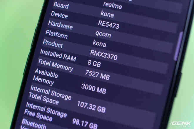 Trên tay Realme GT Neo2: Smartphone tầm trung với chip Snapdragon đầu 8, màn hình AMOLED 120Hz, sạc nhanh 66W, màu nõn chuối độc đáo - Ảnh 8.
