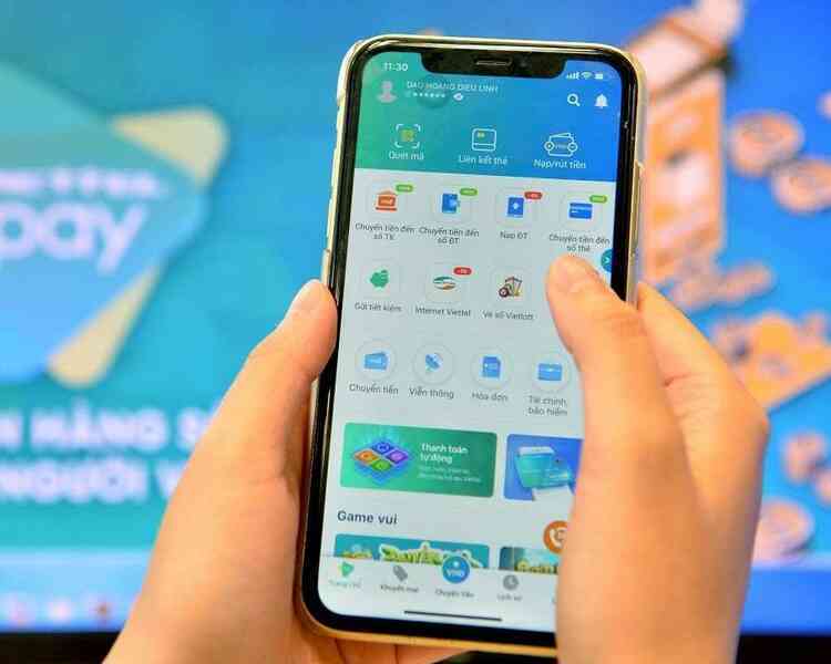 Xem xét việc cấp phép thí điểm dịch vụ Mobile Money trong tháng 10
