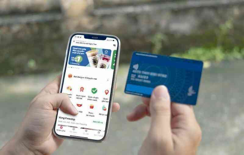 Gojek lấn sân thanh toán điện tử, bắt đầu 'cuộc chiến' với Grab