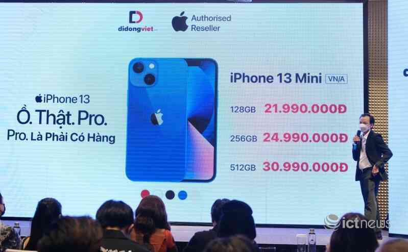 Chờ mua iPhone 13 giữa khuya tại TP.HCM