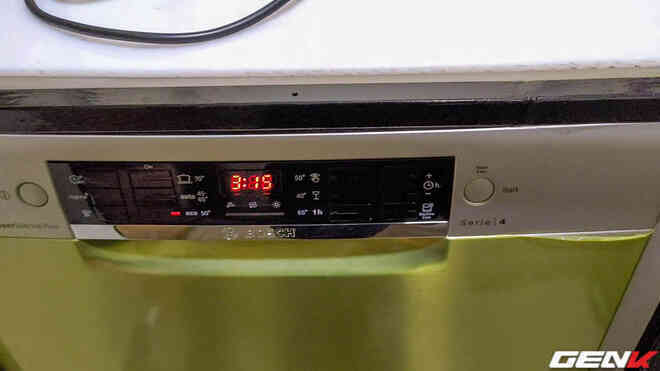 Đo thực tế tiền điện, tiền nước của máy rửa bát trong 1 lần rửa: Hết tận hơn 1 nghìn VNĐ - Ảnh 9. Đo thực tế tiền điện, tiền nước của máy rửa bát trong 1 lần rửa: Hết tận hơn 1 nghìn VNĐ - Ảnh 9.