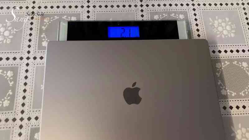 Apple chưa bán nhưng một người Việt đã có MacBook Pro 2021, lập tức bị chê dày và nặng - Ảnh 13.