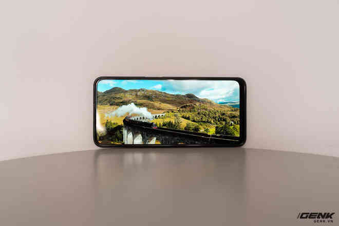 Trên tay OPPO A55 vừa ra mắt tại VN: Smartphone giá rẻ chỉ 4.9 triệu đồng nhưng có pin 5000mAh, camera 50MP, chống nước IPX4 - Ảnh 13. Trên tay OPPO A55 vừa ra mắt tại VN: Smartphone giá rẻ chỉ 4.9 triệu đồng nhưng có pin 5000mAh, camera 50MP, chống nước IPX4 - Ảnh 13.