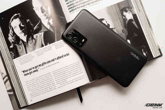 Trên tay OPPO A55 vừa ra mắt tại VN: Smartphone giá rẻ chỉ 4.9 triệu đồng nhưng có pin 5000mAh, camera 50MP, chống nước IPX4 - Ảnh 7. Trên tay OPPO A55 vừa ra mắt tại VN: Smartphone giá rẻ chỉ 4.9 triệu đồng nhưng có pin 5000mAh, camera 50MP, chống nước IPX4 - Ảnh 7.