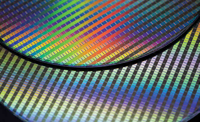 CEO Intel: Tình trạng thiếu chip sẽ còn căng thẳng tới ít nhất năm 2023 - Ảnh 2.