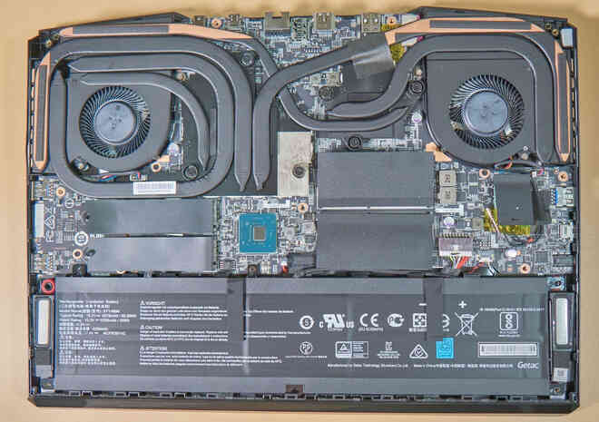 Đánh giá laptop MSI GE66 Raider: Vẻ ngoài không ấn tượng nhưng bù lại có tâm hồn đẹp - Ảnh 12. Đánh giá laptop MSI GE66 Raider: Vẻ ngoài không ấn tượng nhưng bù lại có tâm hồn đẹp - Ảnh 12.