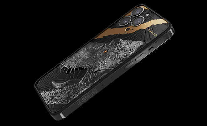 Chiếc iPhone 13 đính kèm mảnh răng khủng long bạo chúa T-Rex, giá 9.000 USD - Ảnh 3. Chiếc iPhone 13 đính kèm mảnh răng khủng long bạo chúa T-Rex, giá 9.000 USD - Ảnh 3.